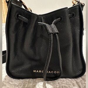 Marc Jacobs Black Leather drawstring bucket Crossbody Bag